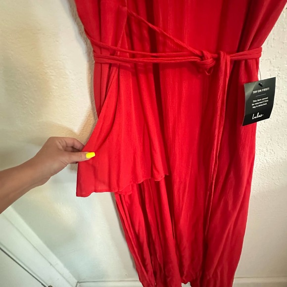 Red Classic Wrap Dress with flutter sleeves. NWT LuLus. Medium - Picture 8 of 10